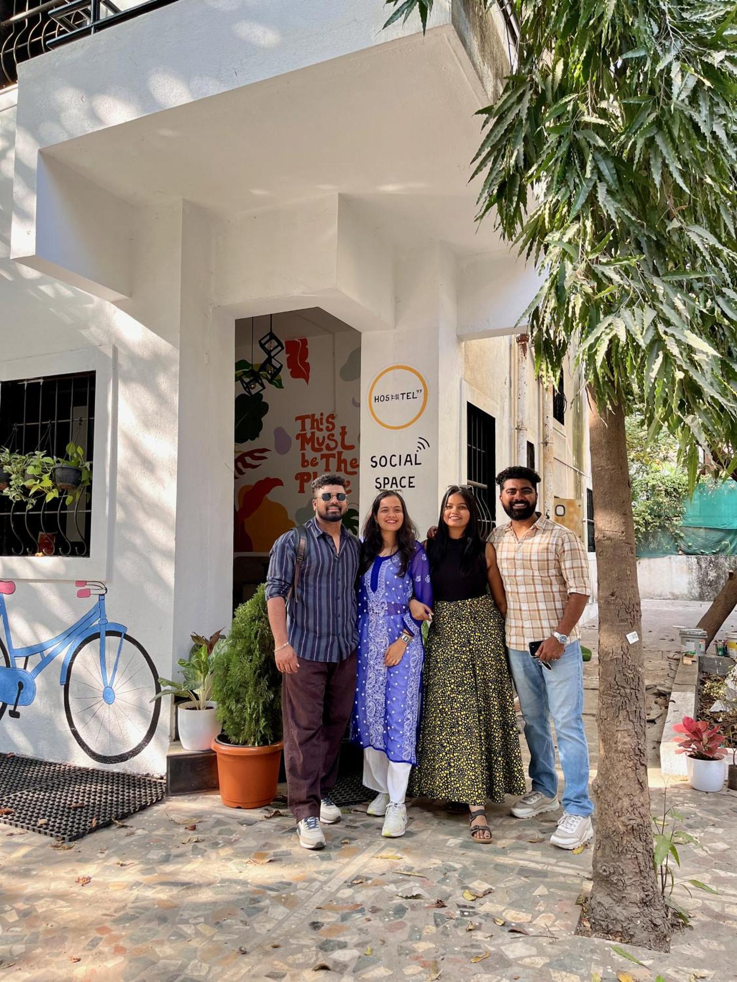 Hoshtel99 - Lux - Stay, Cowork And Cafe - Luxurious Bungalow Pune Extérieur photo